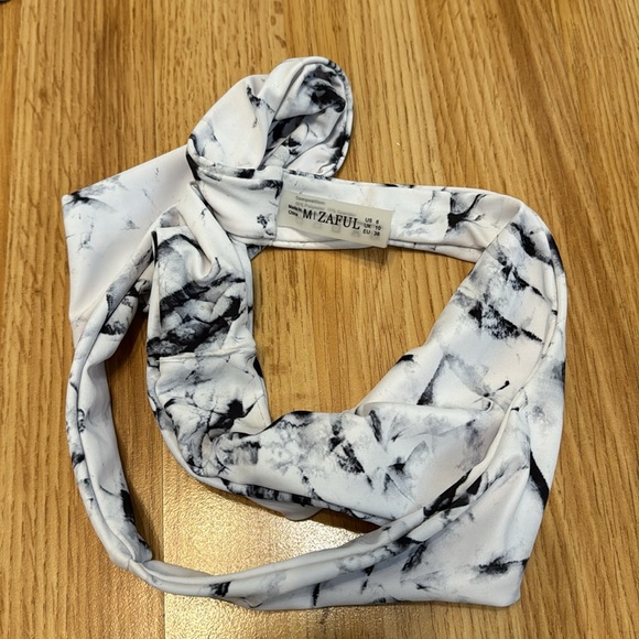 NWOT bikini ✨ size M - Picture 4 of 10